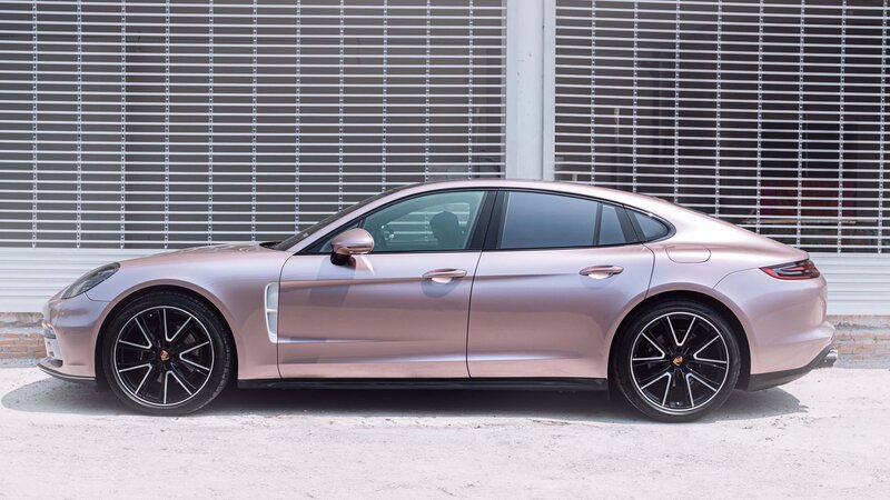 Porsche Panamera - Metallic Rose Wrap